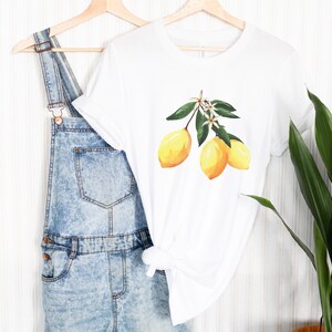 Lemons Print Crewneck Unisex Comfort Colors T-Shirt Top Tee, Fruit Print Spring Summer Vacation Shirt Gift, Cottagecore Fashion Clothing