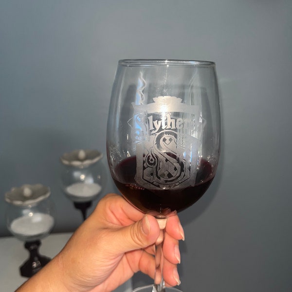 Custom etched Harry Potter house wine glass set of 4