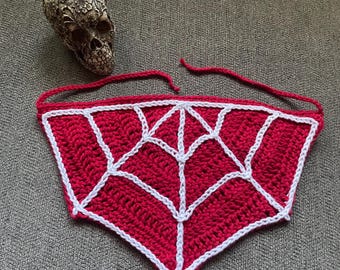 Bandana z pajęczyny na szydełku w kolorze czerwonym i białym, rozmiar mały, upiorny halloweenowy wróżkowy grunge, gotycki gotycki, szydełkowy, wiele rozmiarów, prezent świąteczny