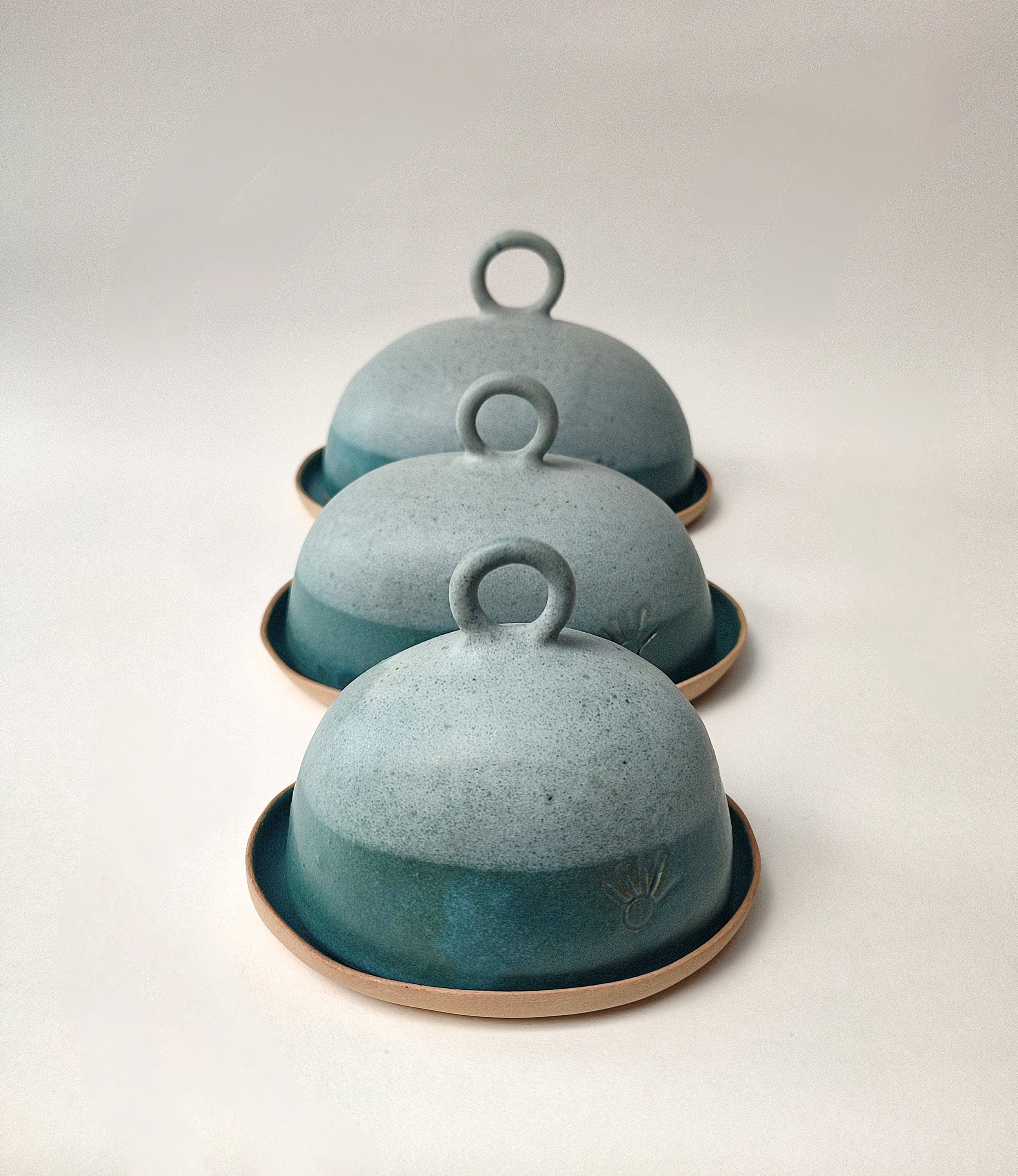 Beurrier vintage médiéval en céramique avec plateau de couvercle - Boîte à beurre carrée - Boîte de rangement pour Dim Sum - Gris