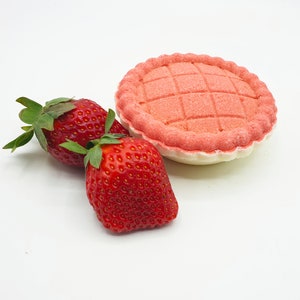Pie Bath Bomb, Bath Bombs, Handmade Vegan Bath Bombs, Bath Fizz Gift Set, Natural Bath Bombs
