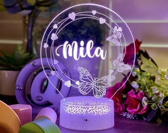Personalised BUTTERFLY WREATH Night Light - Gift for Kids Birthdays - Nursery Decor for Baby - Good Night Lamp - Christmas Present