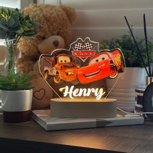 Luz nocturna personalizada LIGHTENING MCQUEEN y MATER Cars Gran regalo para cumpleaños de niños Lámpara de noche Regalo de Navidad imagen 3