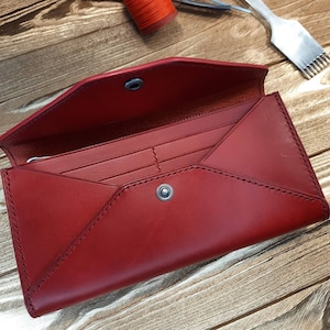 Handmade red luxury leather woman wallet. wallet women leather. Gift for wife.  Italian veg tan leather wallet. Credit cards wallet