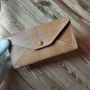 Cartera larga de mujer.  Cartera de cuero para mujer. Cartera de mujer espaciosa de lujo. Bolso de mano de piel para mujer. Cartera de mujer personalizada. Monograma.