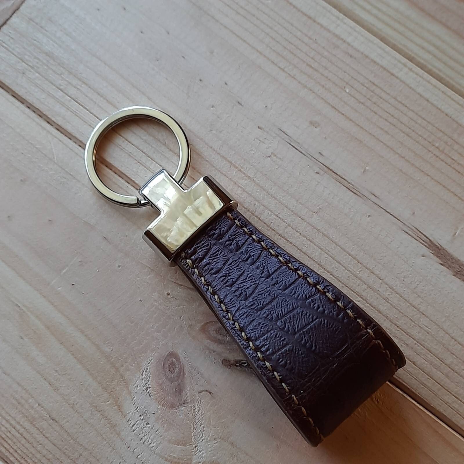 Luxury Leather Keychain for Keys. Exotic Leather Keychain
