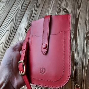 Little fone bag in red buttero leather. Bracelet as a gift Personalization. Red bag. Shoulder bag Women&#39;s bag. Premium bag. Stylish bag