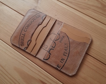 Mini cordovan leather bifold wallet in naturale color. Front and back pocket wallet. Handmade bifold cardholder.