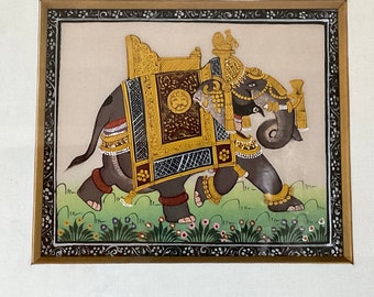 Art vintage d'éléphant de mariage indien, peinture sur soie artisanale, cadre doré