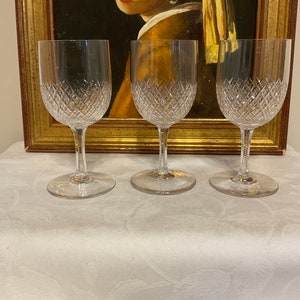 Six elegant Edwardian crystal matching sherry port or liqueur glasses, fine antique glasses, Waterford, 1910, delicate glasses