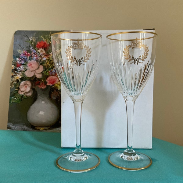 Luxury Fine Lead Crystal Coronation wine glass pair, Buckingham Palace, lead crystal, gilt , boxed,unused, perfect for Coronation