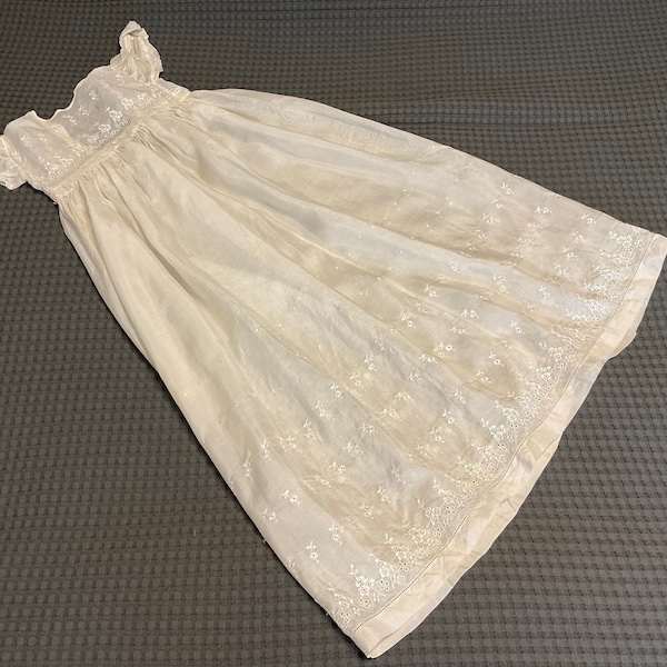 Delicate Antique fine ivory silk and broidery anglaise Christening or Baptism gown, 1900s pristine condition, perfect for baby girl or boy