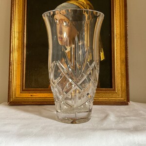 Beautiful Vintage medium crystal vase, English lead crystal glass, quality weighty glass crystal vase , perfect condition, perfect gift idea