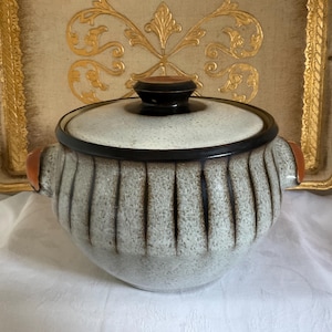 Vintage 1960 Denby lidded casserole dish 2 pint capacity perfect condition, terrine, Denby studio, Kenneth Clark England stoneware