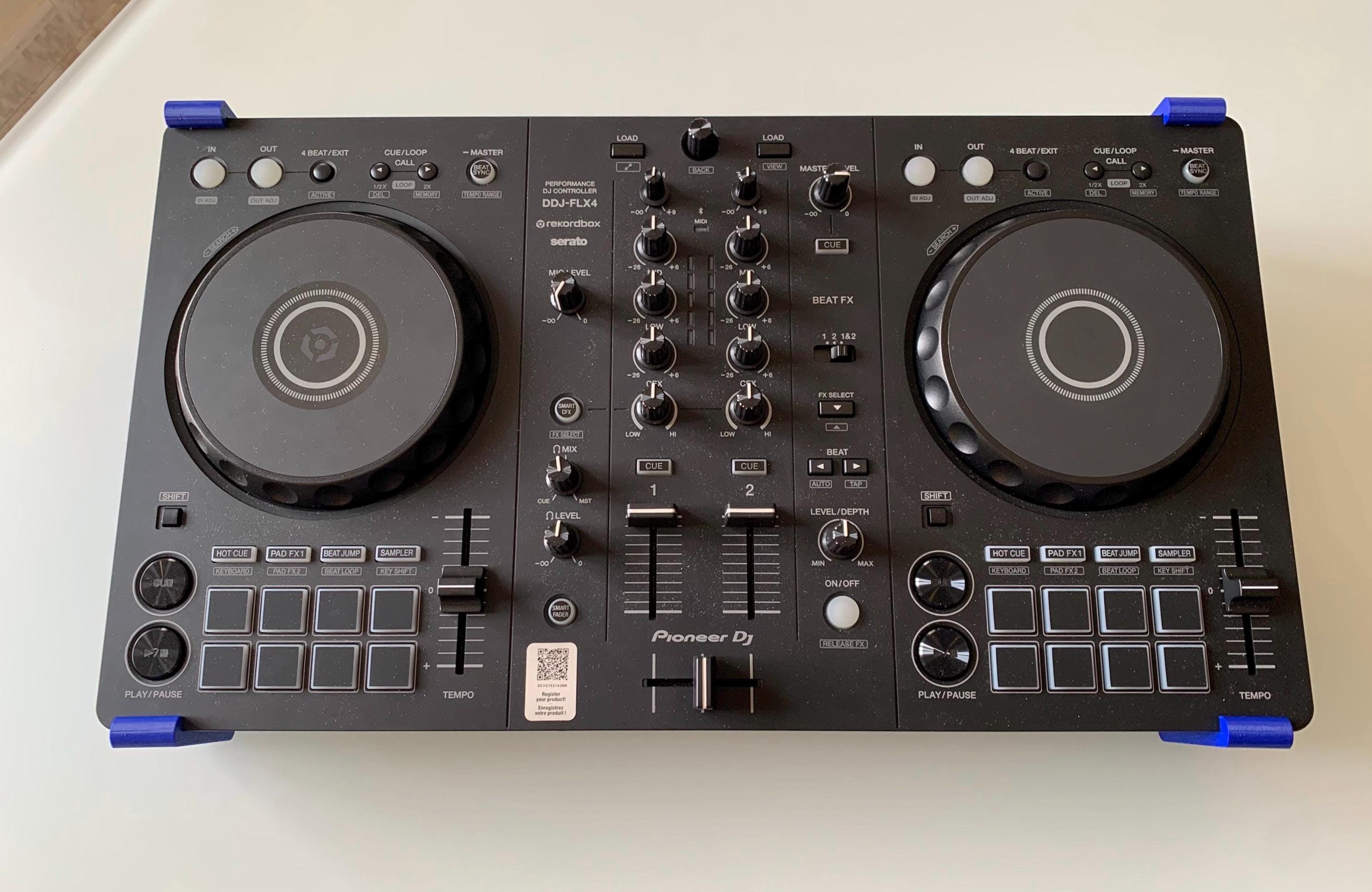 Pioneer DJ DDJ-FLX4 コントローラーとスタンド pioneer-dj-ddj-flx4-controller
