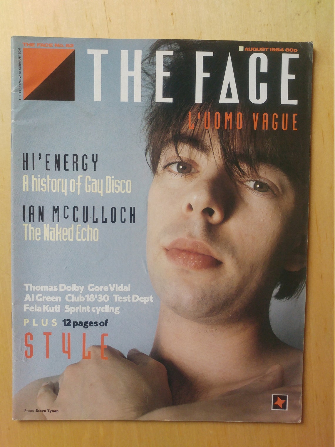 Neville Brody design 4 numéros de