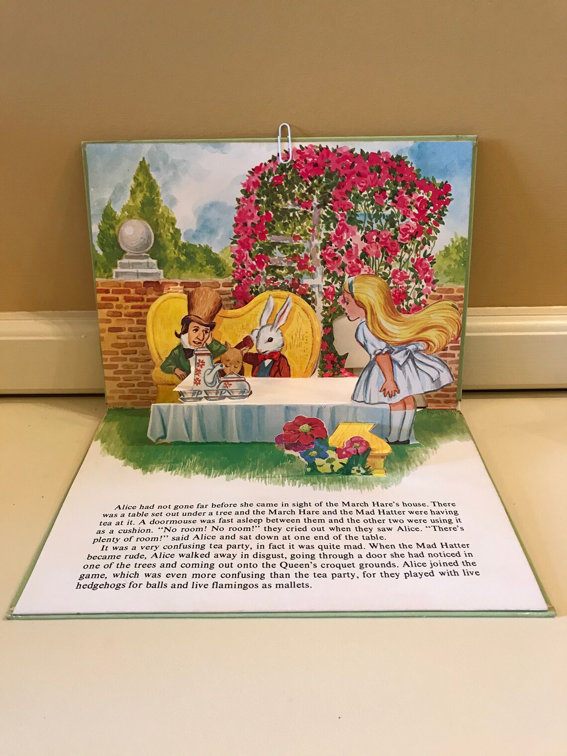Alice in Wonderland PopUp Book 1983 Etsy