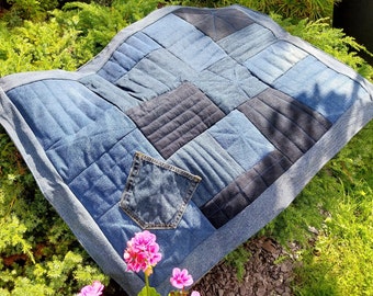 Dog Blanket in quilted recycled Denim,Large quilted denim dog bed in recycled Denim,Recycled denim puppy blanket,Quilted puppy play mat