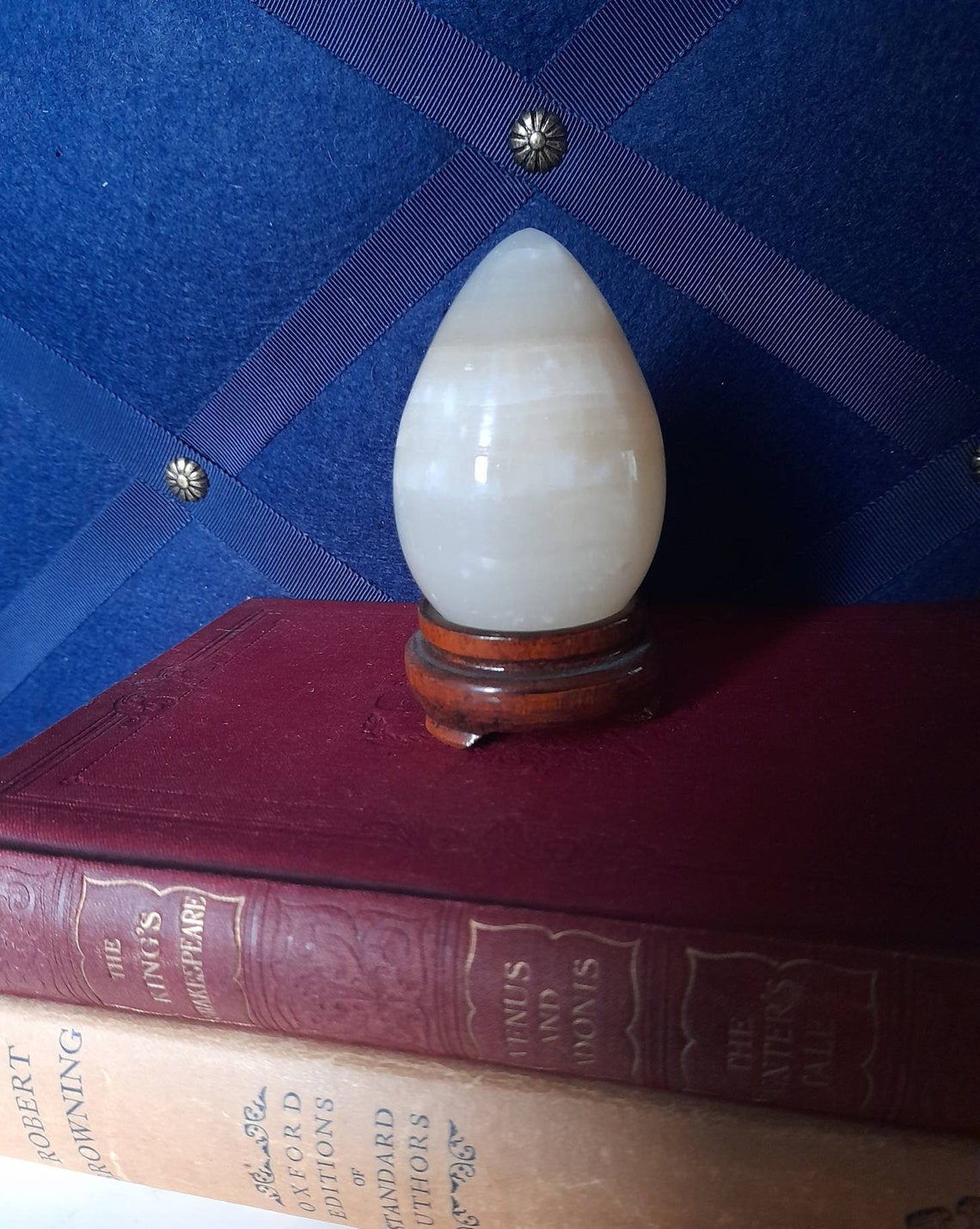 Vintage Banded Onyx Egg Ornament Marble Paperweight / Sculpture