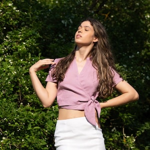 Elegantes Leinen-Wickeltop mit kurzen Ärmeln & V-Ausschnitt, Leinen-Sommerkapsel, Leinen-Wickelbluse, Kurzarm-Wickeltop, Leinenbluse für Frauen