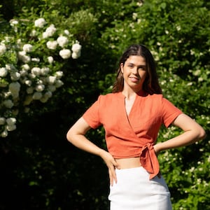 Elegantes Leinen-Wickeltop mit kurzen Ärmeln & V-Ausschnitt, Leinen-Sommerkapsel, Leinen-Wickelbluse, Kurzarm-Wickeltop, Leinenbluse für Frauen