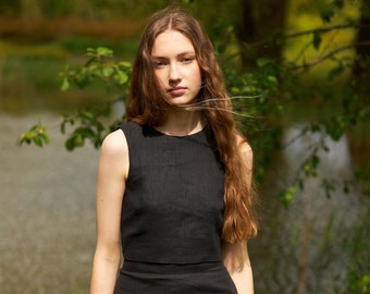 Sleeveless women&#39;s linen top, Minimalist linen blouse, Linen crop top, Black linen tank top, Linen clothing, Cropped linen blouse