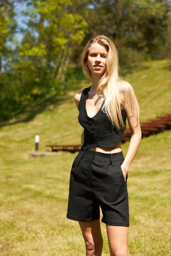 High Waisted Linen Shorts: Summer Office Wear with Pockets