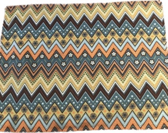 Set de table coloré, motif zigzag