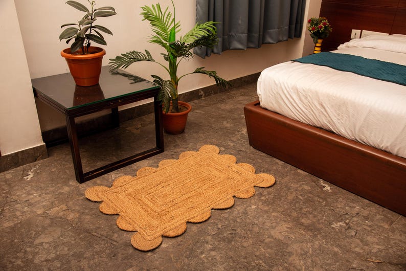 Natural Jute Rug- Scalloped Jute Rug Vintage Area Rug Hallway Large Rug Handmade Braided Jute Rug Indian Jute Rug Custom Size Rug 5x7 5x8