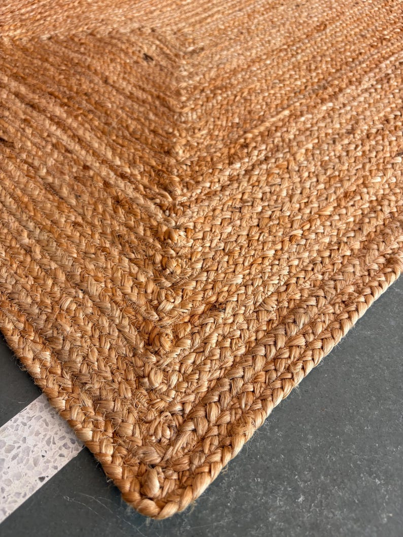 Jute Runner close view photo