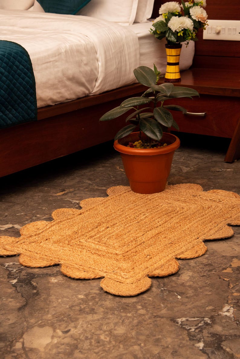Natural Jute Rug- Scalloped Jute Rug Vintage Area Rug Hallway Large Rug Handmade Braided Jute Rug Indian Jute Rug Custom Size Rug 5x7 5x8
