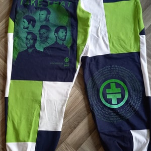 Pantalon de survêtement Take That Music : pantalon de jogging vintage recyclé, pantalon de jogging bleu marine et vert citron avec cordon de serrage