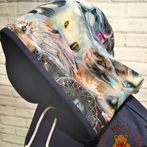 Handgjord Wolf Hoodie: Unisex French Terry-tröja med djurmotiv bild 8