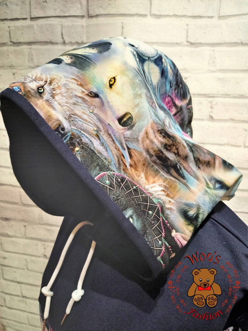 Handgjord Wolf Hoodie: Unisex French Terry-tröja med djurmotiv bild 8
