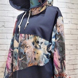 Handgjord Wolf Hoodie: Unisex French Terry-tröja med djurmotiv bild 4