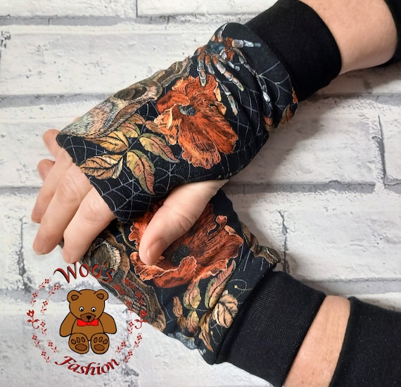 handschuhe mit 3 fingern JKJF Pack of 4 Finger Billiard Gloves Elastic Snooker Cue Gloves Universal Billiard Pool Gloves for Men Women Left Right Hand Regattahandschuh Luffy Gear 4th Nightmare Color:Raw Titanium