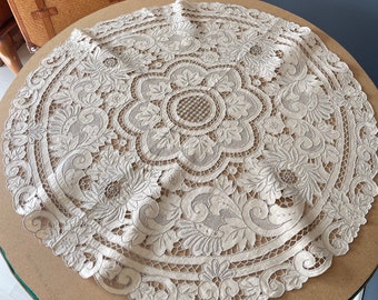 ヴィンテージのハンドメイド刺繍テーブルリネンテーブルクロス（白