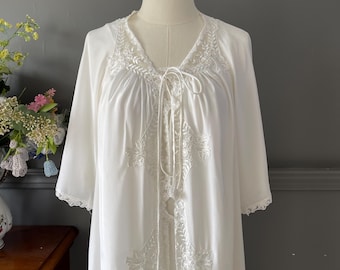 Vintage White Silk Nightgown & Robe Set – 1980s Tulle Lace Sleepwear, Romantic Feminine Loungewear - Medium, Large
