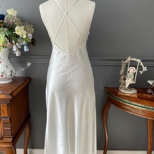 Vintage Ecru Satin Nightgown & Robe Set - 2000s Lingerie - XS/S - Etsy