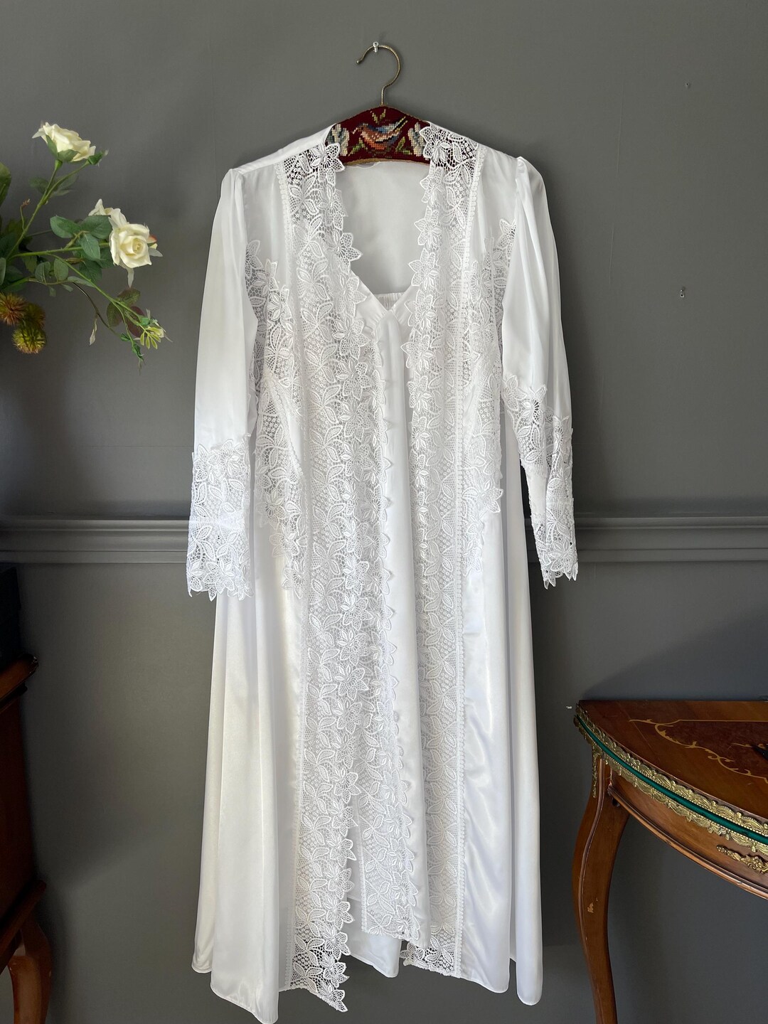 White Satin Nightgown and Robe Set 2000s Bridal Lingerie Medium Large ...