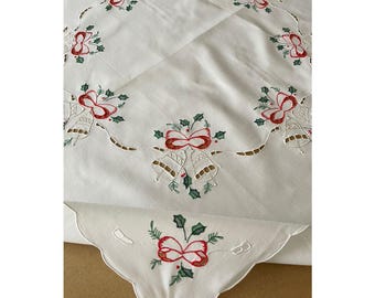 Vintage Embroidered Christmas Tablecloth, 1980s Holiday Decor (83x83 cm)
