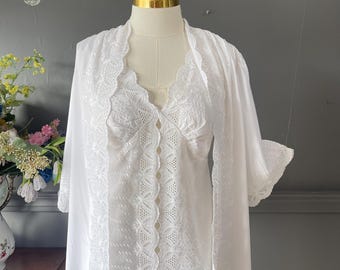 Vintage 1980s White Embroidered Nightgown and Robe Set - Taffeta – Romantic Lace Trim Lingerie, Bridal Sleepwear, Medium