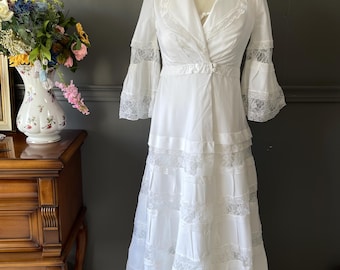 Vintage Peignoir Set, 1970s Poplin Nightgown & Robe, Ruffle Tulle Lace Bridal Lingerie, Small