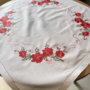 Vintage Red Floral Embroidered Linen Tablecloth 1980s Handmade Square Table Cover 85x85 cm Unused Hand Stitched Clean Craftsmanship