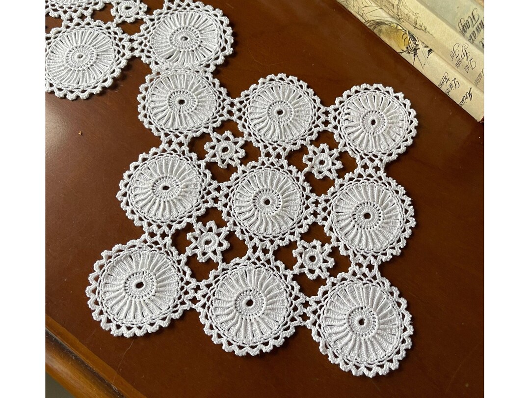 1970s Handmade Crochet Doily Set | Vintage White Cotton Lace Decor