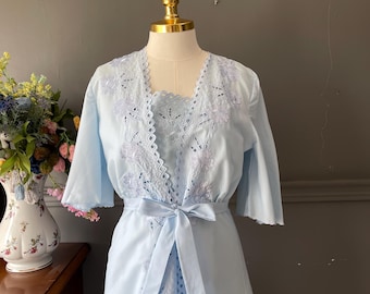 Vintage Poplin Nightgown & Robe Set - Embroidered Bridal Lingerie - M/L - Pastel Blue Peignoir - 1980s