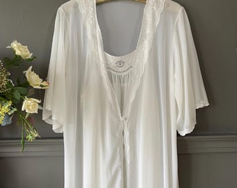 1990s Vintage White Embroidered Nightgown Robe Set | Medium, Romantic Sleepwear