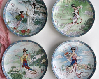 Imperial Jingdezhen Porcelain Collector's Plate - Yuan-Chun Red Mansion Beauties - Asian Art by Jiang Xue-Bing and Zhao Huimin