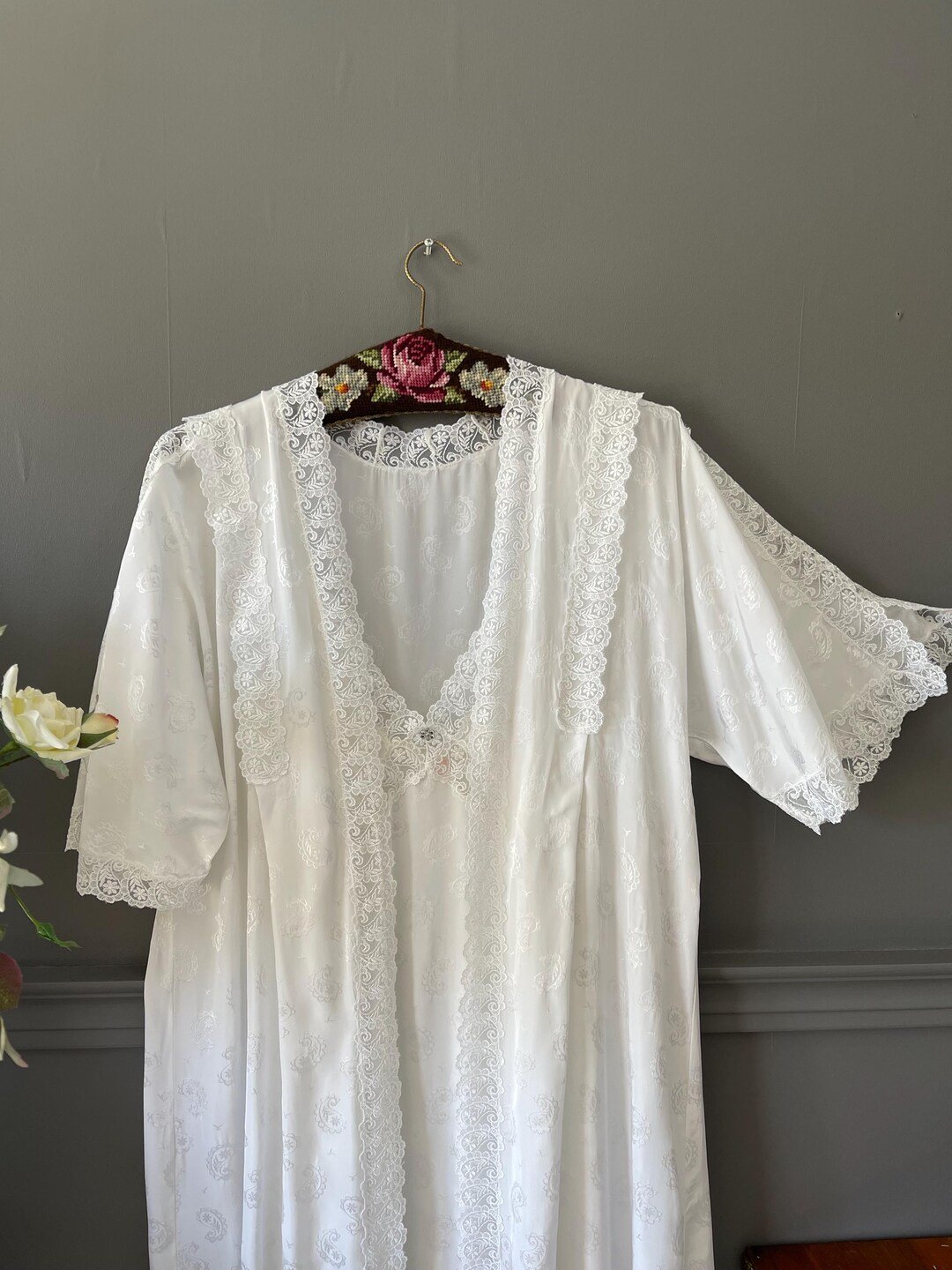 Retro White Robe 1980s White Silk Vintage Nightgown & Robe Set – Crystal Sleeve Detail ...