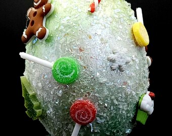 Handgemaakt kerstornament met ganzenei